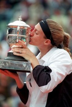 Mary Pierce