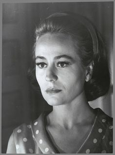 Annie Girardot