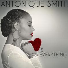 Antonique Smith