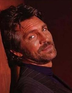 Eric Roberts