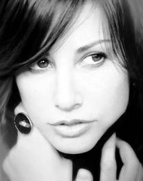 Gina Gershon