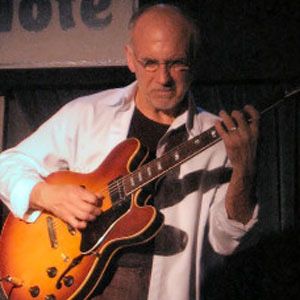 Larry Carlton