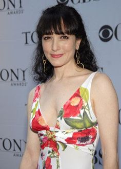 Bebe Neuwirth