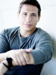 Erik Palladino