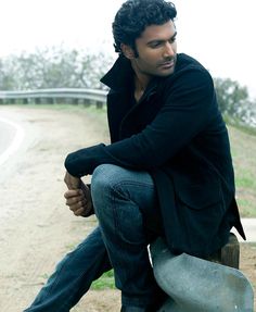 Sendhil Ramamurthy