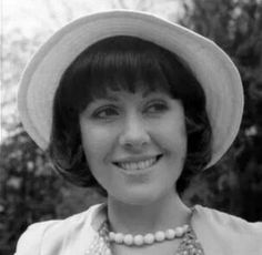 Elisabeth Sladen