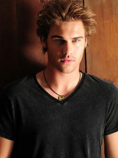 Grey Damon