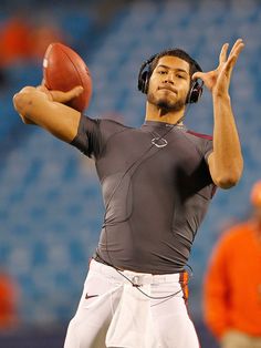 Logan Thomas