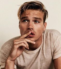 Matthew Noszka