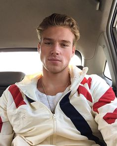 Matthew Noszka