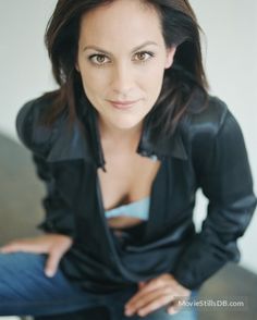 Annabeth Gish