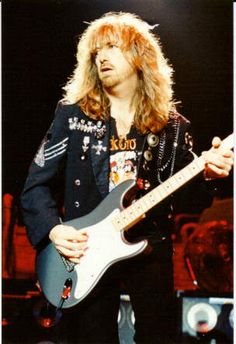 Brad Whitford