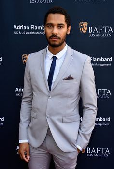 Elliot Knight