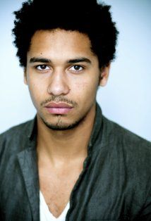 Elliot Knight