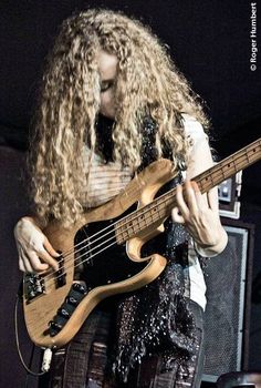 Tal Wilkenfeld