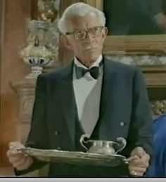 Alan Napier