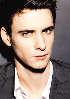 Harry Lloyd