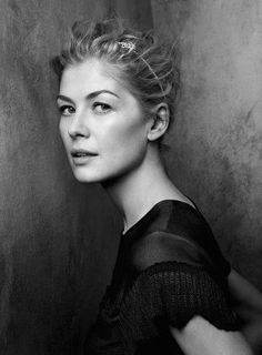 Rosamund Pike