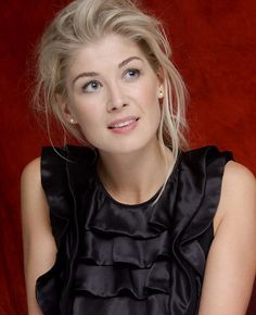 Rosamund Pike