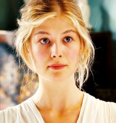 Rosamund Pike