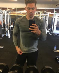 Steve Howey