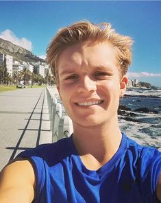 Tom Glynn-Carney