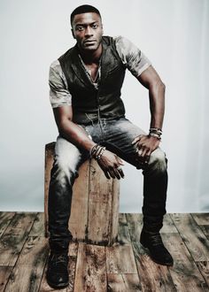 Aldis Hodge