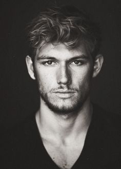 Alex Pettyfer