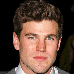 Austin Stowell