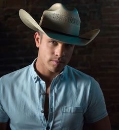 Dustin Lynch