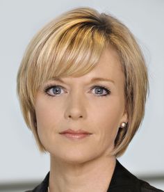 Julie Etchingham