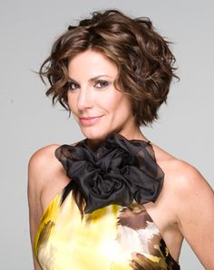 LuAnn de Lesseps