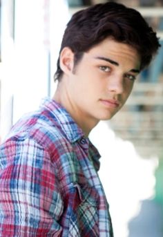 Noah Centineo