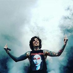 Oliver Sykes