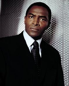 Carl Lumbly