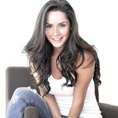 Carmen Villalobos