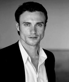 Daniel Goddard