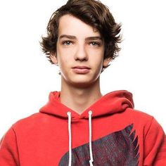 Kodi Smit-McPhee