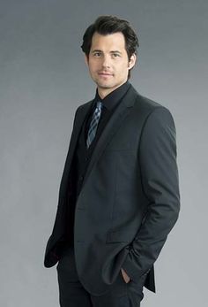 Kristoffer Polaha