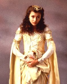 Mia Sara