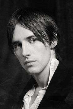 Reeve Carney