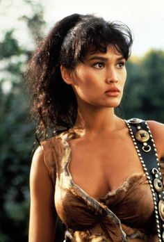 Tia Carrere