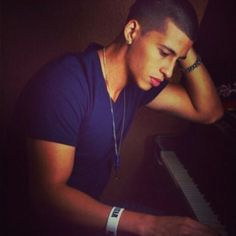 Carlito Olivero