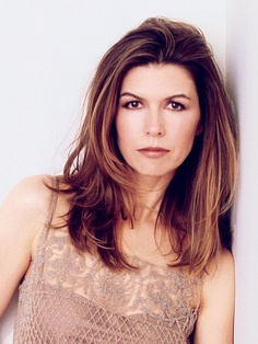 Finola Hughes