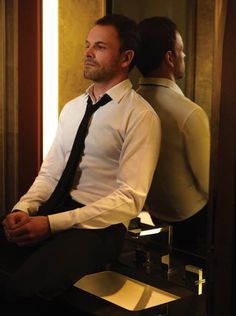 Jonny Lee Miller