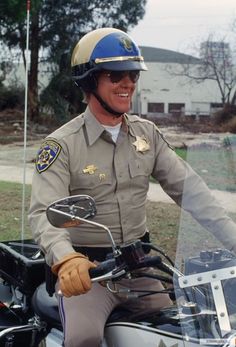 Larry Wilcox