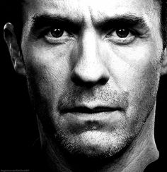 Stephen Dillane