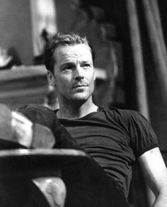 Iain Glen