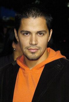 Jay Hernandez