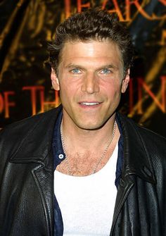 Nick Chinlund